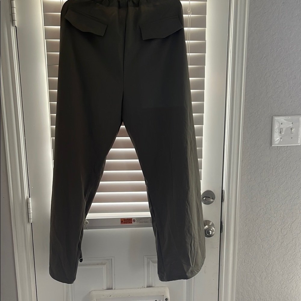 Halara Women’s Cargo Pants size XL NWOT - Picture 8 of 13